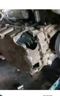 مکانیک نیازمند کارتل شکسته یا پیچ هرز شده دنا ef7