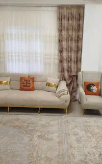 مبل ۸ نفره کاملا سالم و بدون ایراد
