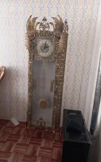 ساعت. ایستاده وبوفه