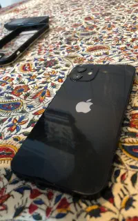 آیفون۱۲نرمال