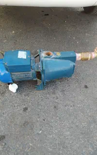 پمپ آب خانگی