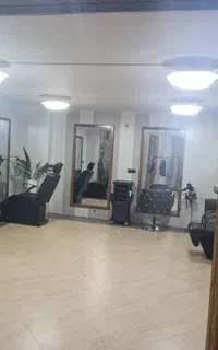 مغازه ۱۱۰ متری( تجاری) بر خیابان اصلی
