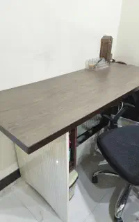 میز و صندلی