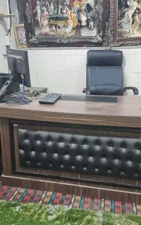میز مدیریت و میز کنفراس