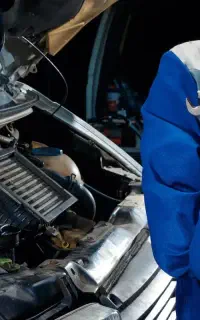 خدمات مکانیک و باطری سازی خودرو