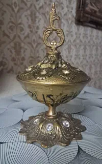 قندان و جا دستمالی برنز