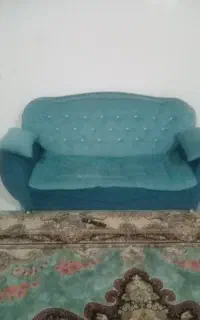 مبلمان راحتی رنگ آبی الماس  دار با بالشتک