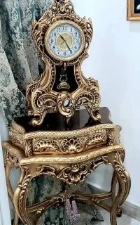 ساعت کنسولی