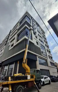 نیسان و خاور بالابر پاکت دار اجاره ای