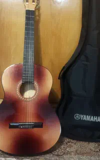 گیتار یاماها