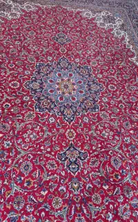 یک تخته فرش ۱۲ متری بیستون