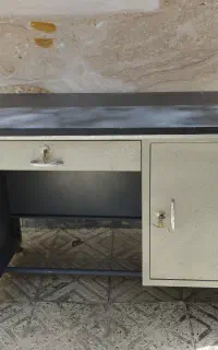 میز فلزی اداری