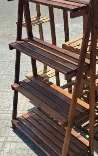 استند چوبی و چهارپایه چوبی