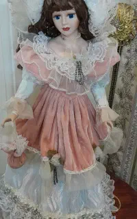 عروسک سرامیکی در حد نو