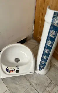 روشویی آکبند