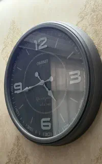 ساعت دیواری