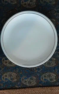 بشقاب غذا خوری ومیوه خوری ودیس هتلی