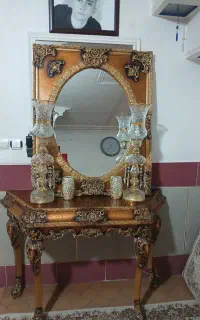 اینه وشمعدان چوبی در حد نو قیمت دو میلیون