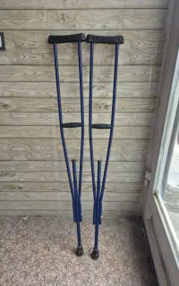 عصا زیر بغل