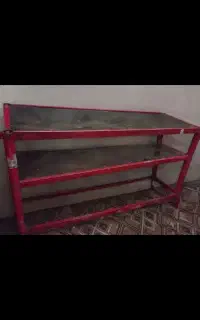 ویترین ۲ متری فلزی شیشه‌دار کارکرده