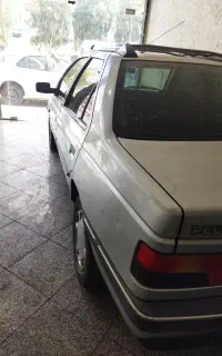 پژو ۴۰۵ نقره ای مدل ۱۳۸۹