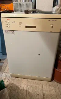ماشین ظرفشویی AEG
