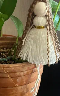 عروسک نخی