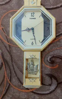 ساعت دیواری