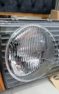 چراغ جلو سمت راست بنز w123