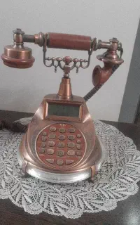 تلفن رو میزی