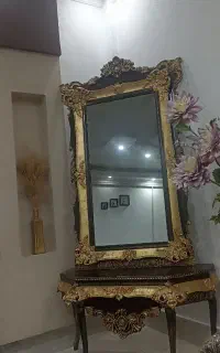 آینه و کنسول