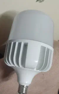 فروش یک عدد لامپ ۱۰۰