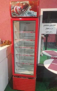 یخچال تک درب ویترینی