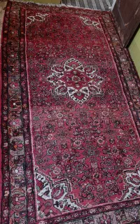 فرش دستبافت قدیمی