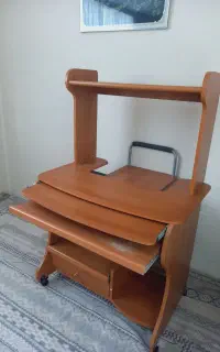 میز کامپیوتر و تحریر