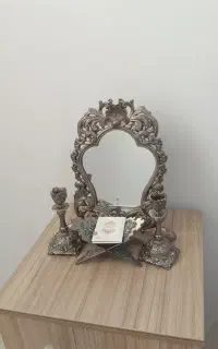 اینه و شمعدان و رحل