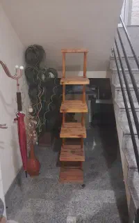 استند چوبی گلدان