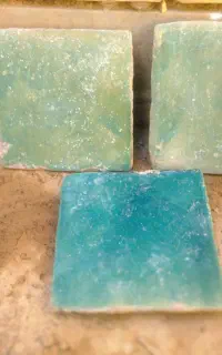 چند قلم جنس قدیمی کاشی و....