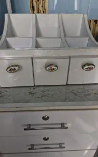 شلف لوازم ارایشی