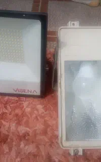 دوعد پرژکتور نورافکن