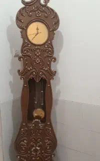 ساعت قدی چوبی