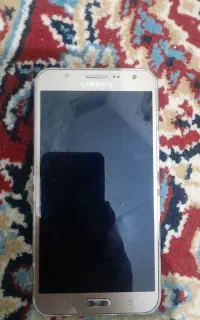 گوشیj7 core