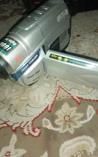 دوربین فیلم برداری و عکاسی