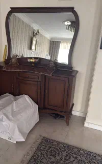 کنسول و ایینه سه درب