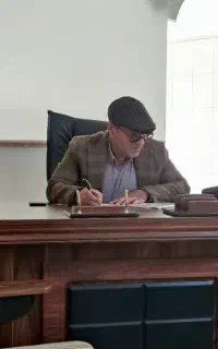 وکیل پایه یک و مشاور حقوقی