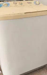 لباسشویی ـ باربند ـ دیوار بار خاور ـ سنگ ـ آباژور