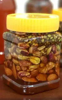 عسل و مغزیجات ارگانیک