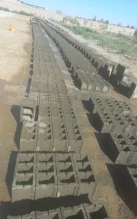 کارگر ماهر بلوک زنی