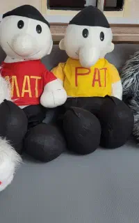 عروسک‌های پت و مت و خرسی