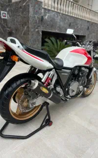 Cb 1000